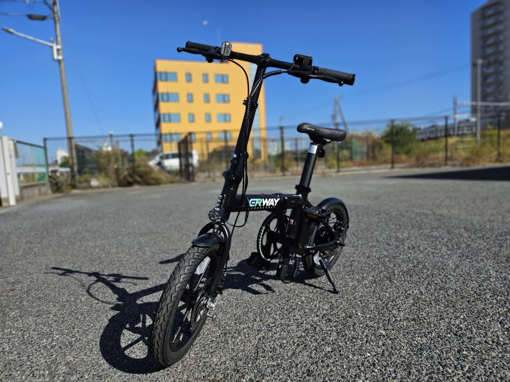 軽量モデルの折りたたみ電動アシスト自転車「ERWAY-A01 Lite」の社内