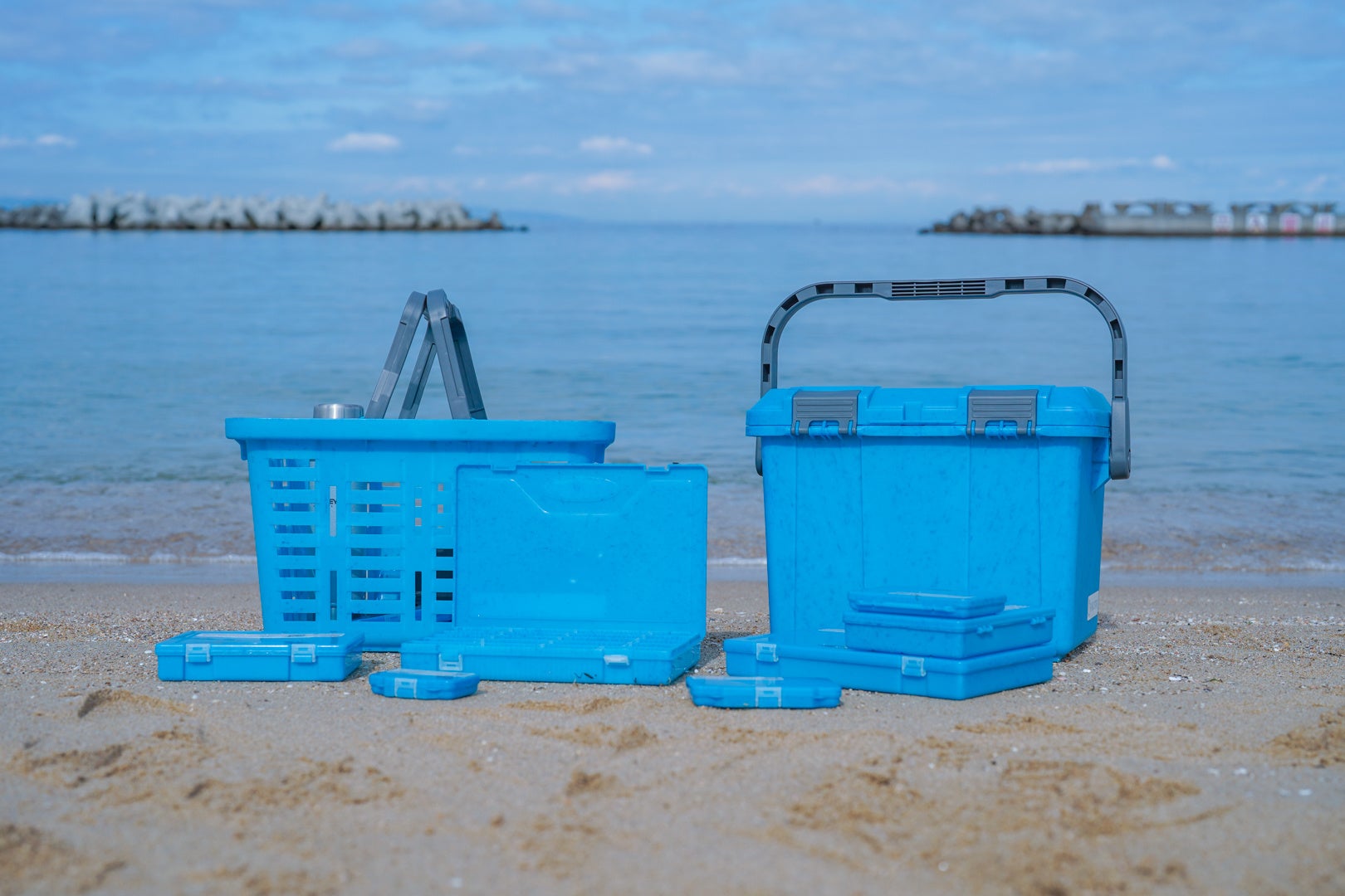 長崎県対馬市に漂着した海ごみを収納ボックスに。創業137年の工具箱