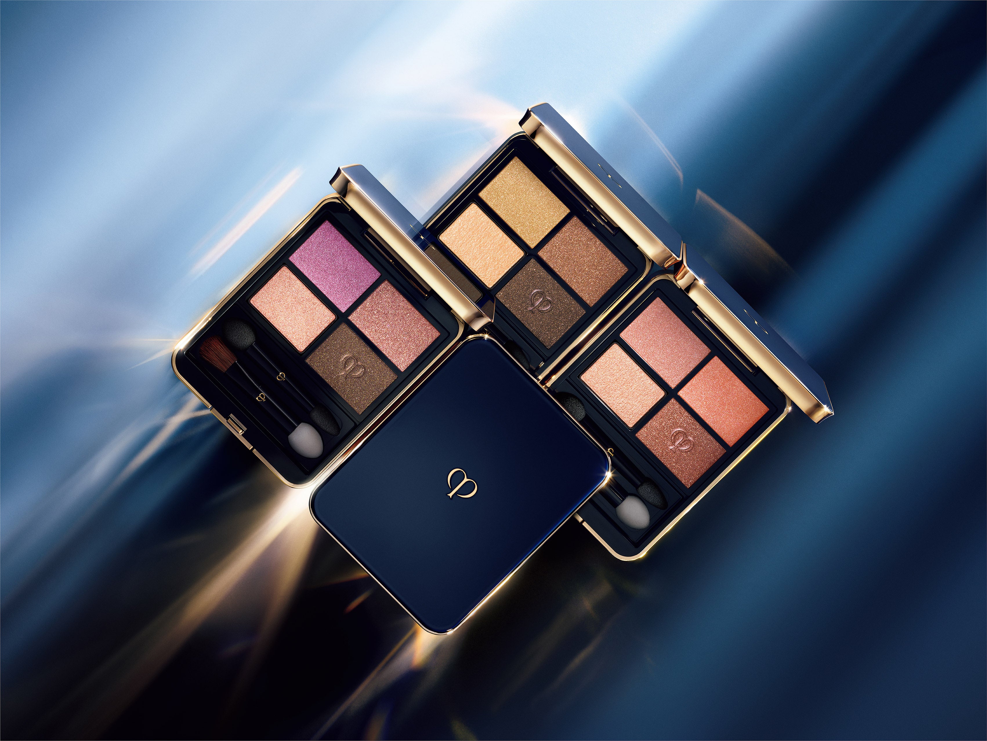 光が海の色を変えるように表情までも変える12色。クレ・ド・ポー