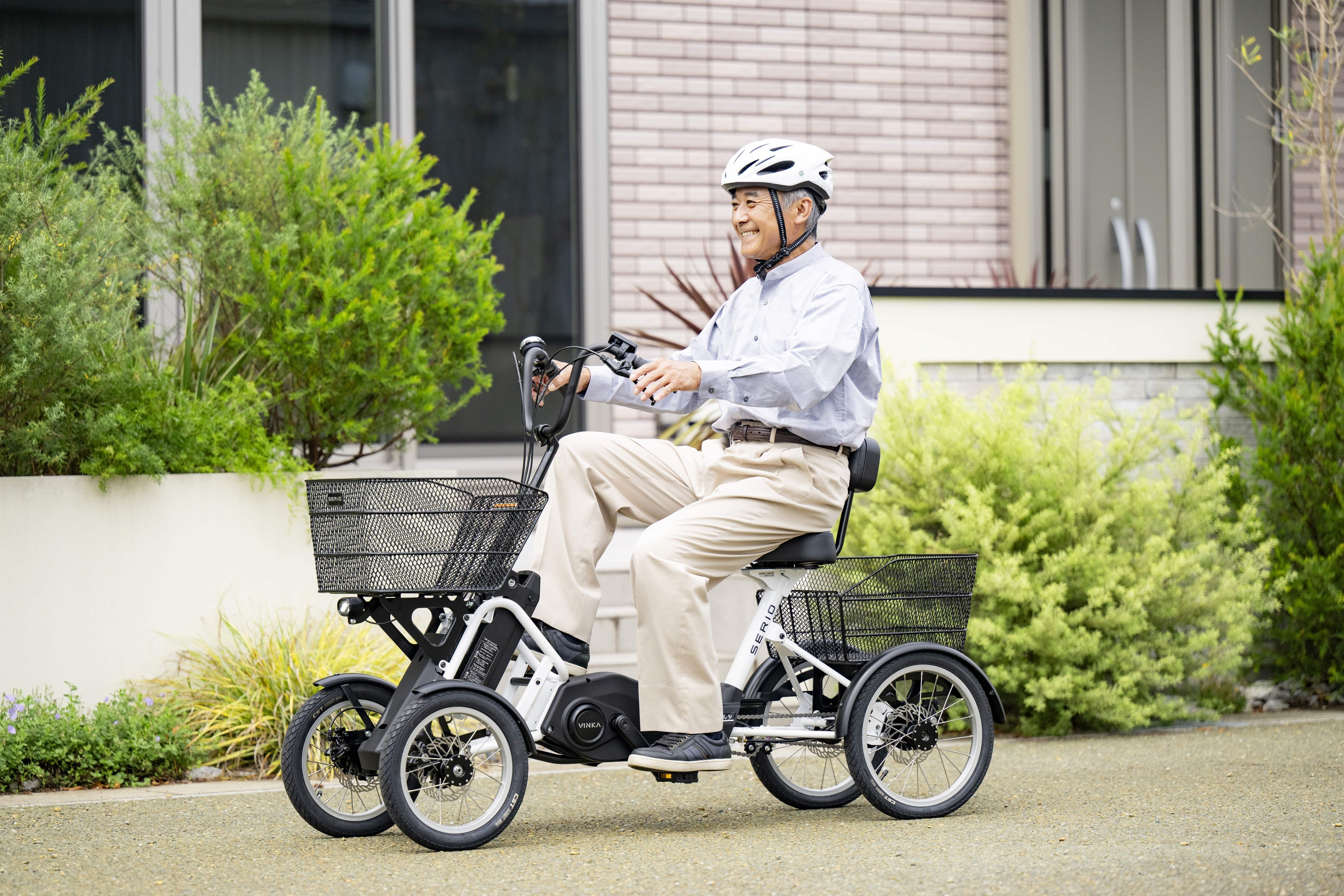 電動アシスト付4輪自転車 『遊歩リベルタ』 10月1日 新登場 | 株式