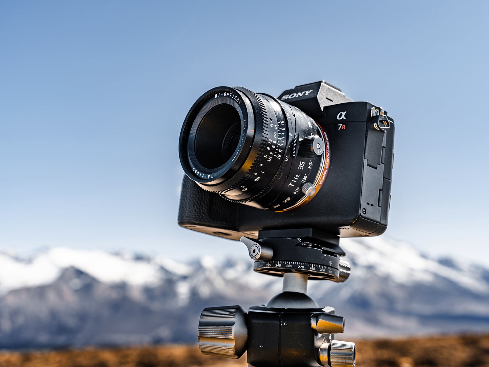 銘匠光学 TTArtisan Tilt 35mm f/1.4 C 販売開始 | 株式会社焦点工房の