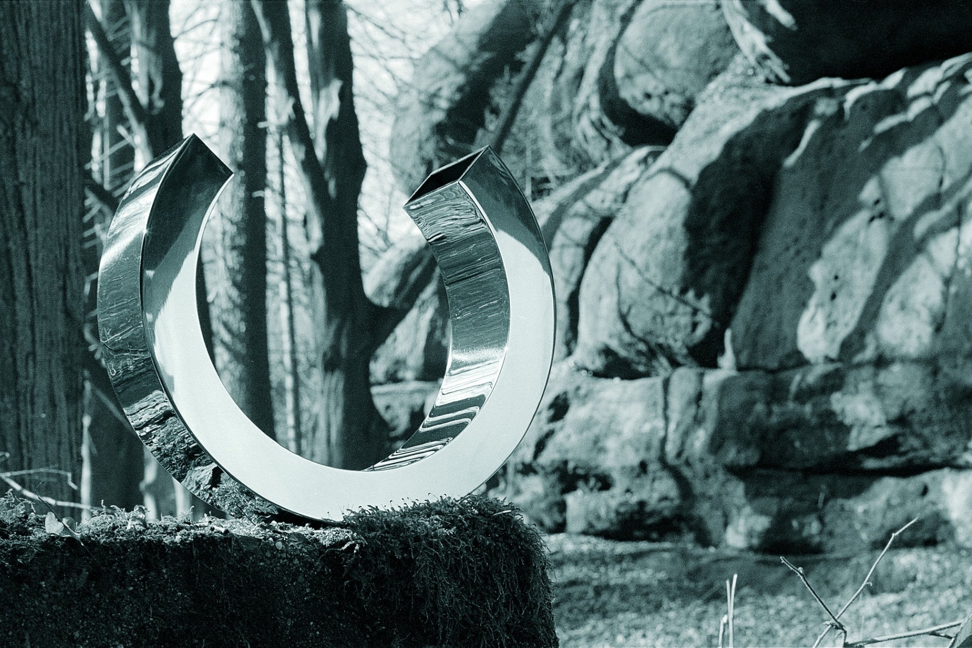 ドイツ・ハンブルグ発 シンプル＆モダンを追求する「PHILIPPI OMEGA