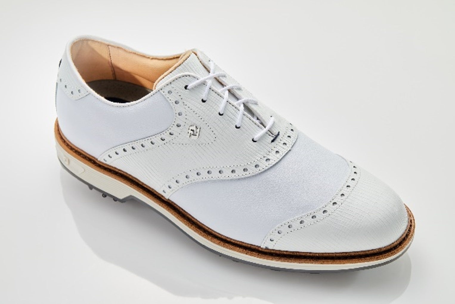 PGAツアー着用率No.1ゴルフシューズ フットジョイ最高峰モデル誕生