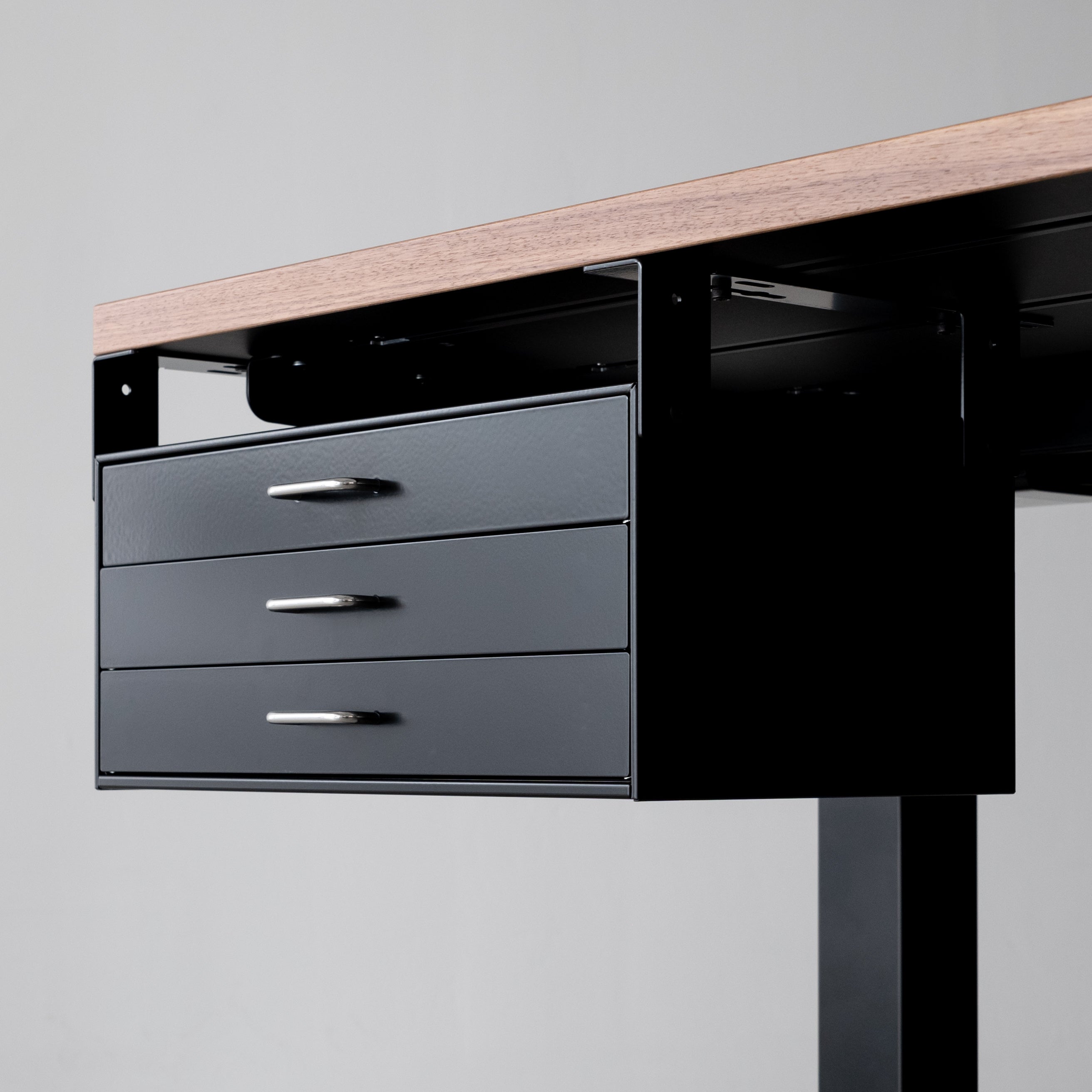 PREDUCTSより3段引き出しモジュール『Drawer Three』を販売開始