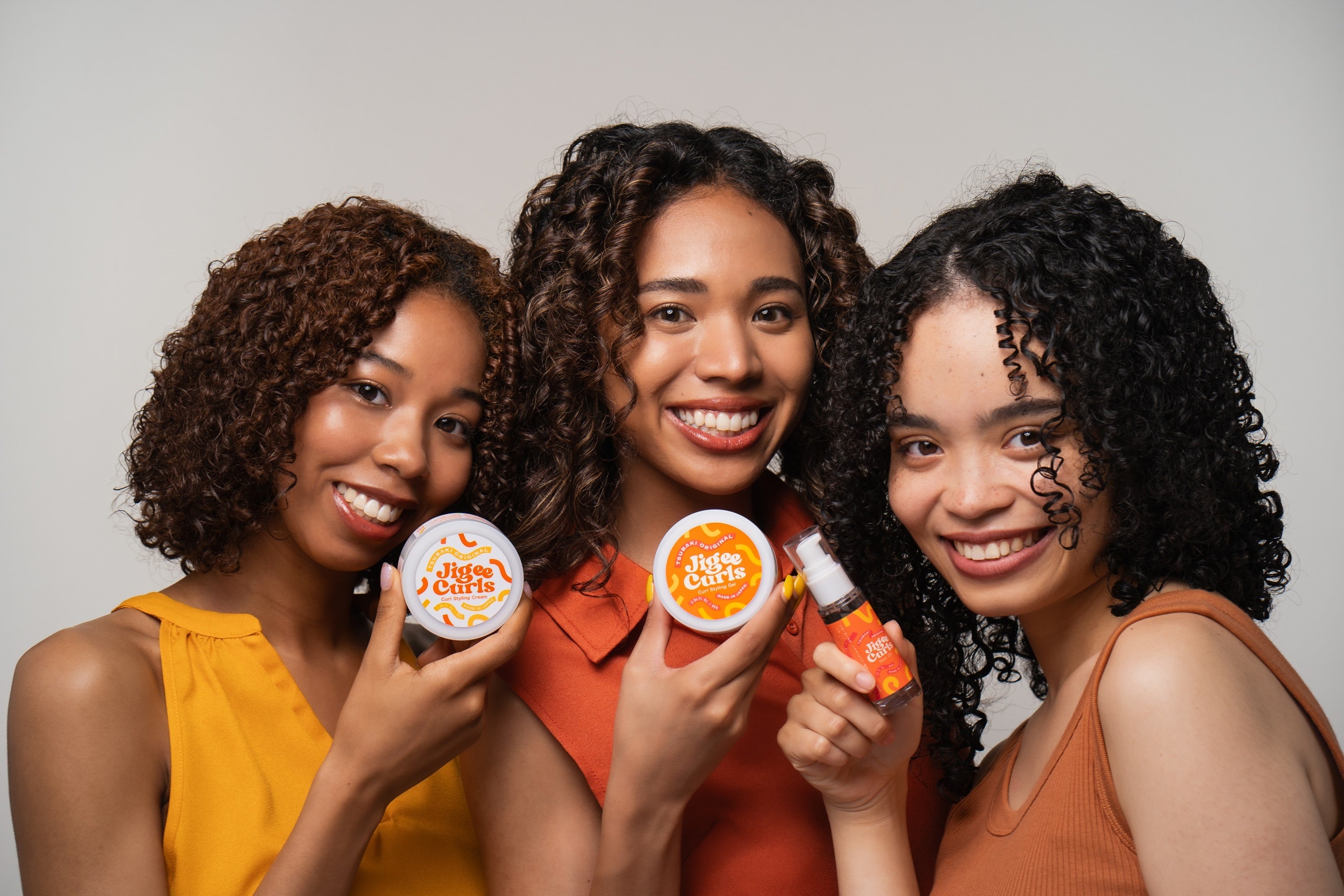 新発売】縮毛矯正歴13年が開発した「くせ毛」のコンプレックスを