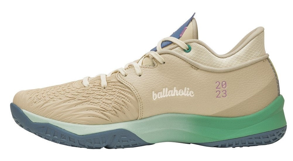 ballaholic」とコラボレーションしたバスケットボールシューズ
