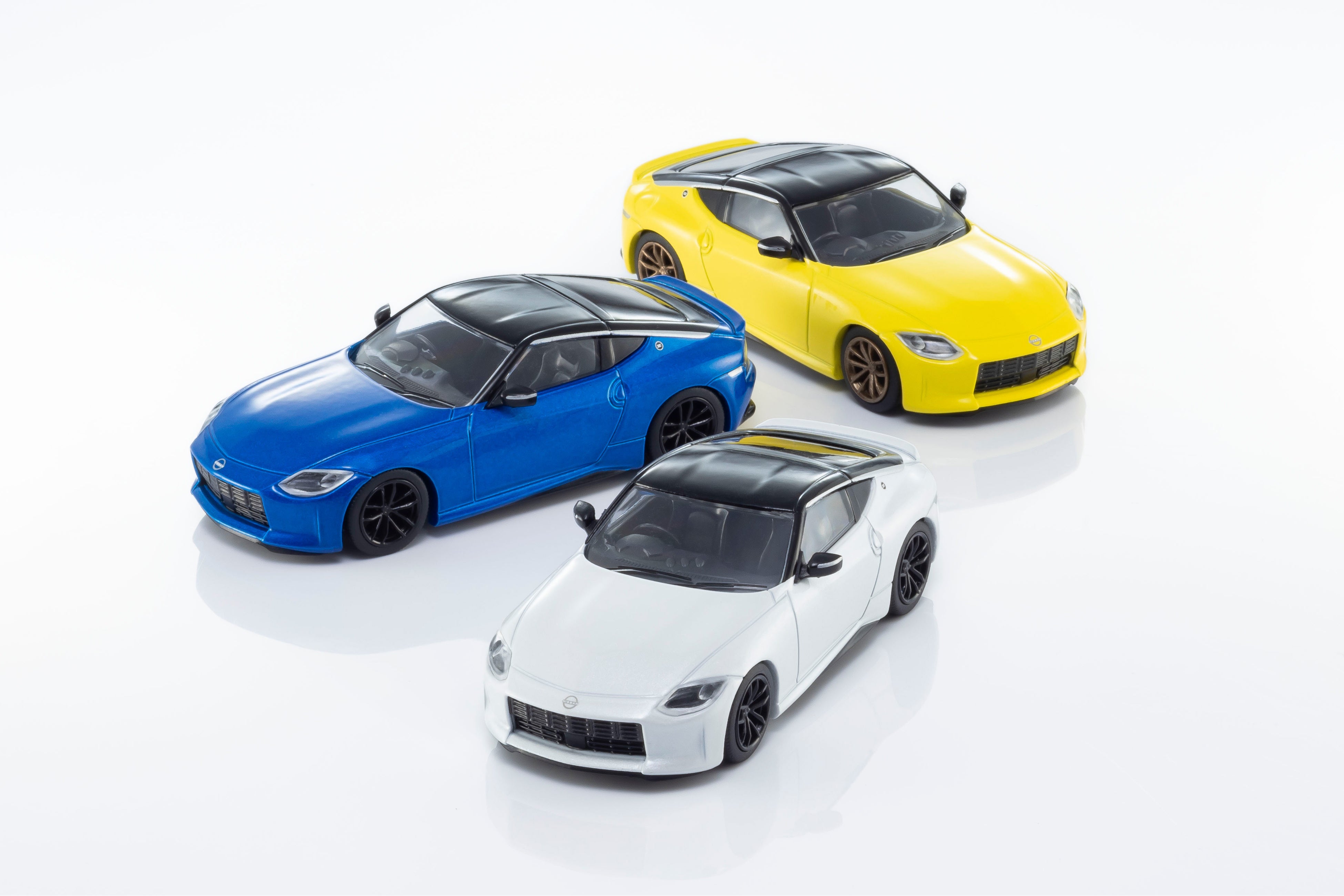 レトロモダンな日産自動車のピュアスポーツの今を凝縮した『KYOSHO