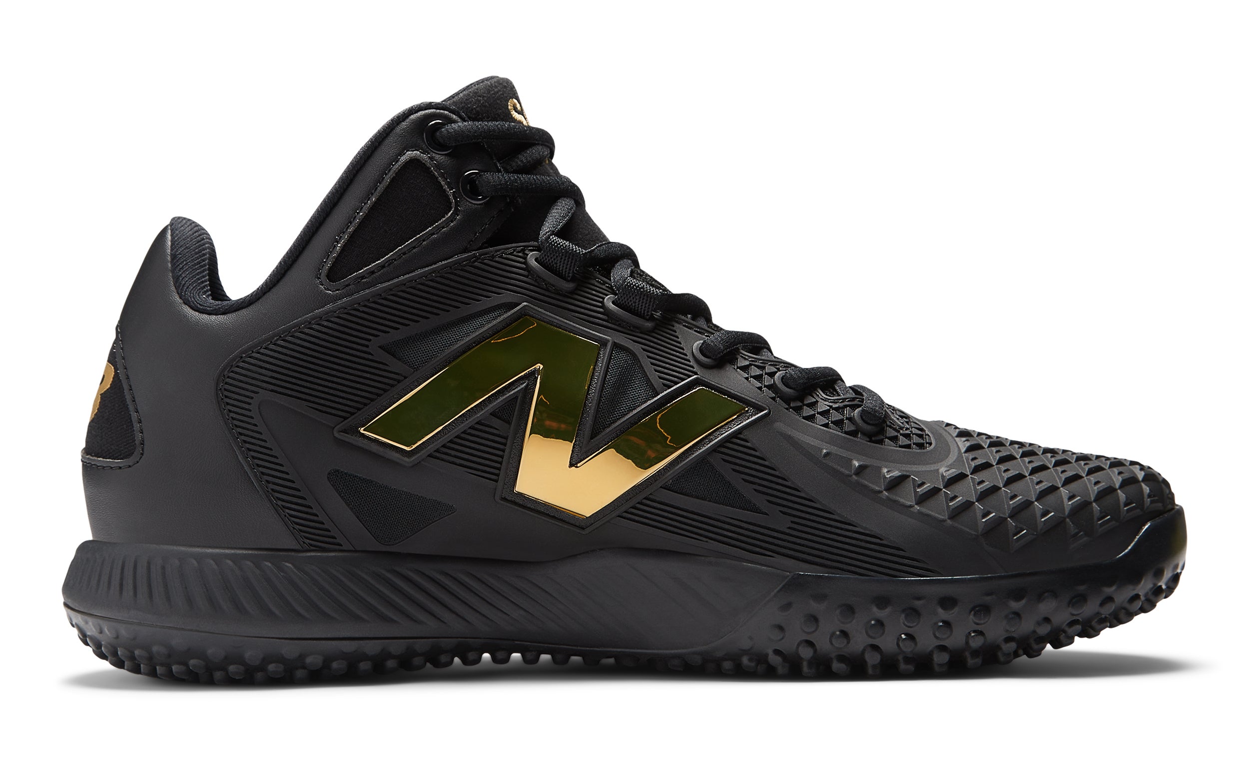 ニューバランスから初の大谷翔平選手シグネチャースパイク「Ohtani 1