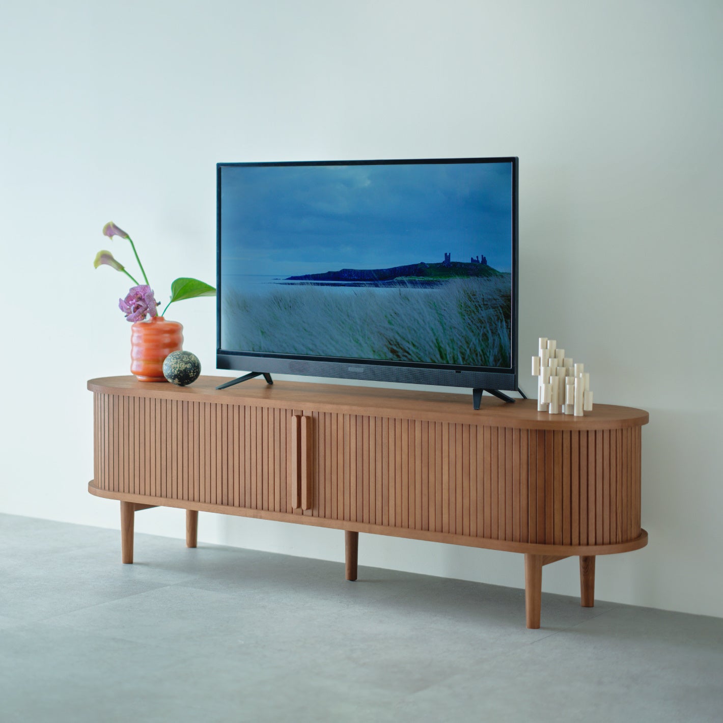 キャビネット好評を受け、DEMI(デミ)シリーズのTVボードを7月15日(火