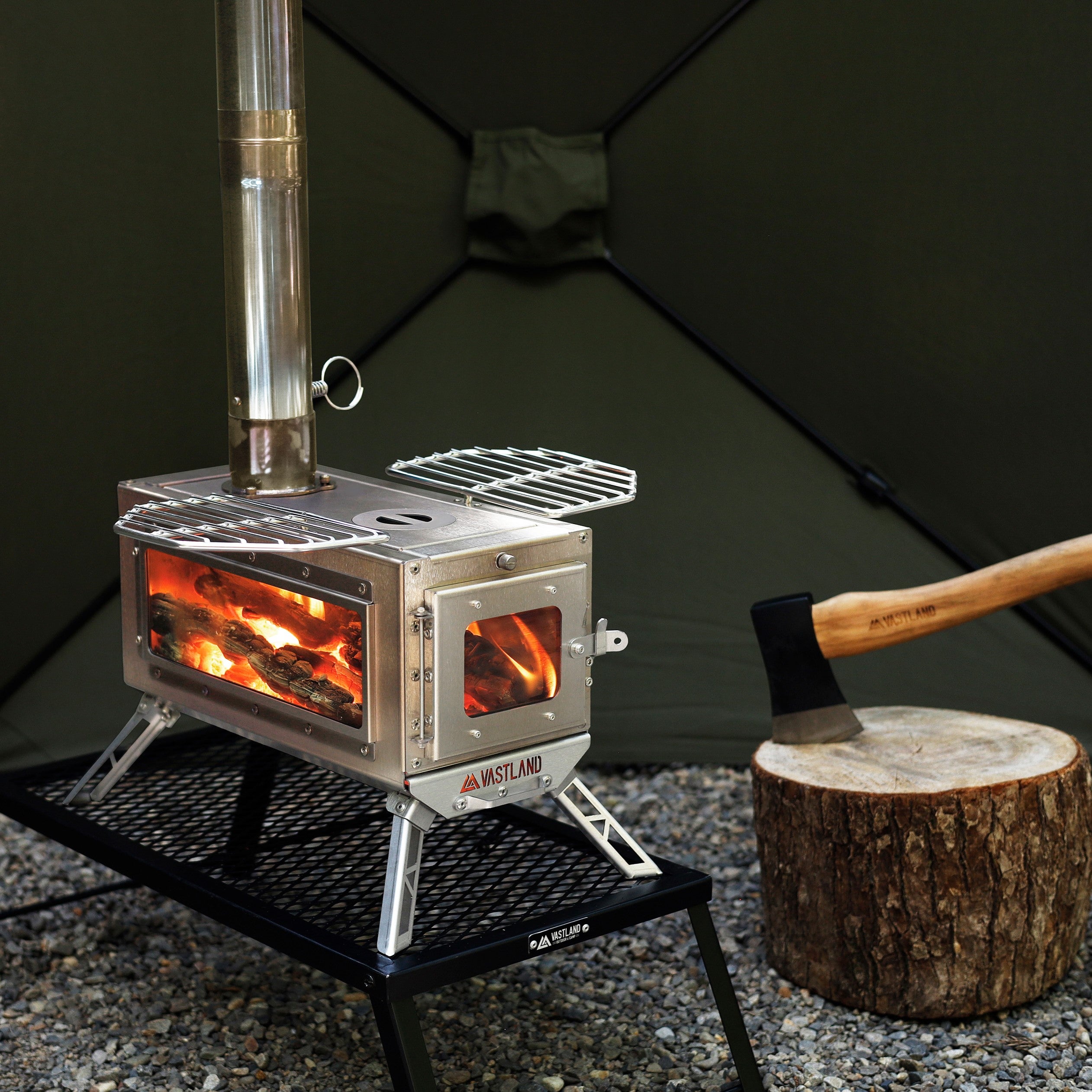 コンパクトで‟炎の癒し“が楽しめる3面構造 冬キャンプのお助けギア