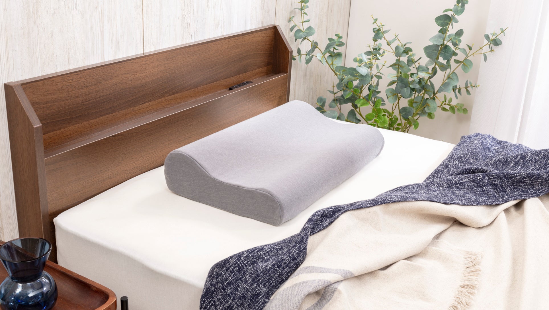 新登場】GOKUMIN Liteシリーズより高反発マットレスと低反発枕の寝具2