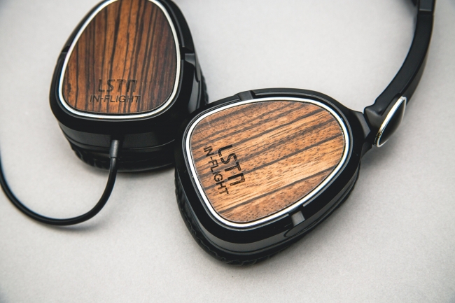 デルタ航空、ビジネスクラスにロサンゼルス発のLSTNヘッドフォンを導入