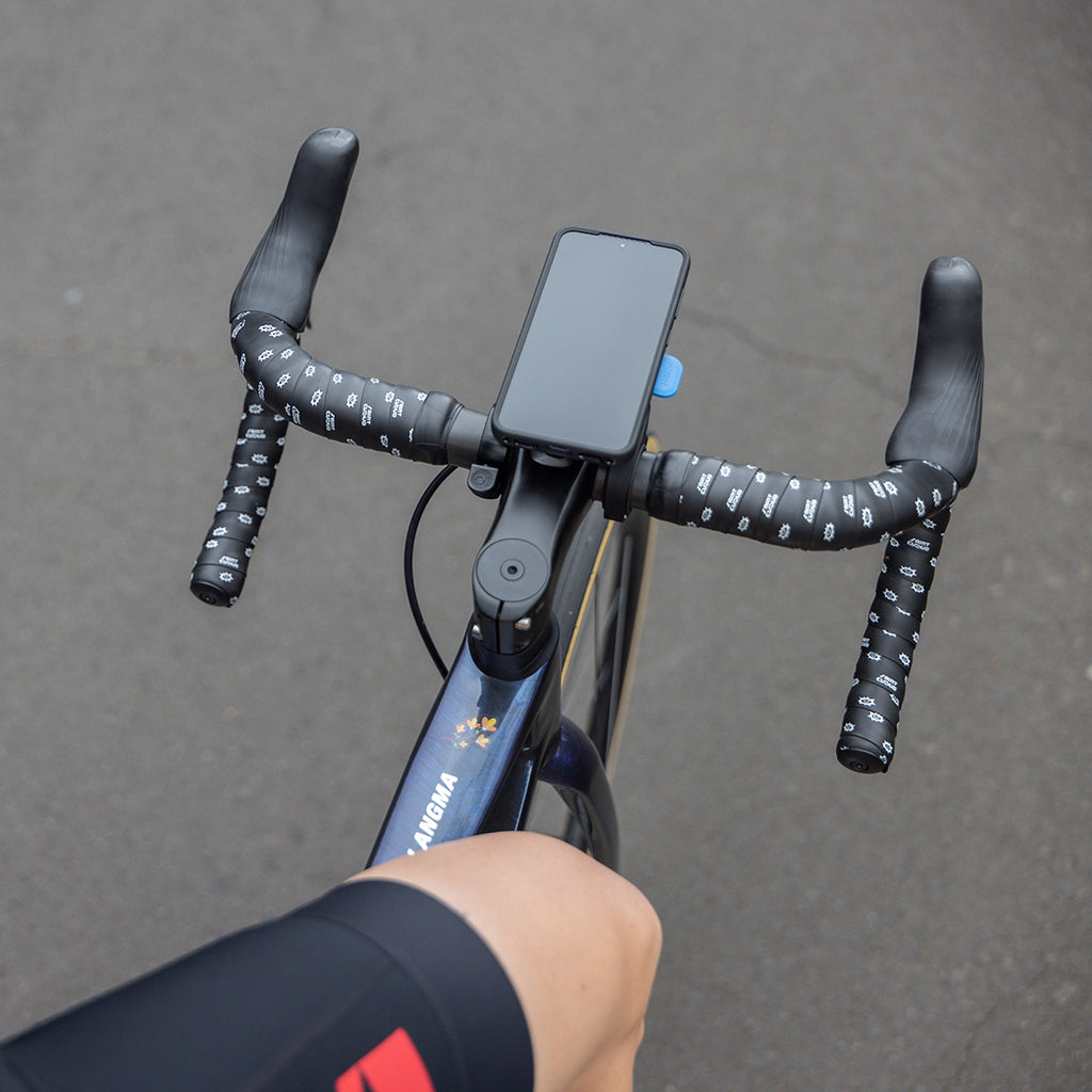 アウトフロントマウント 自転車用スマホホルダー｜クアッドロック