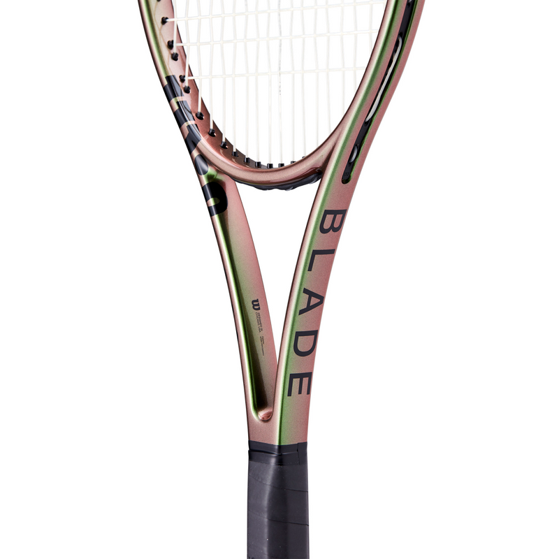 Wilson Blade 98 18x20 V8.0