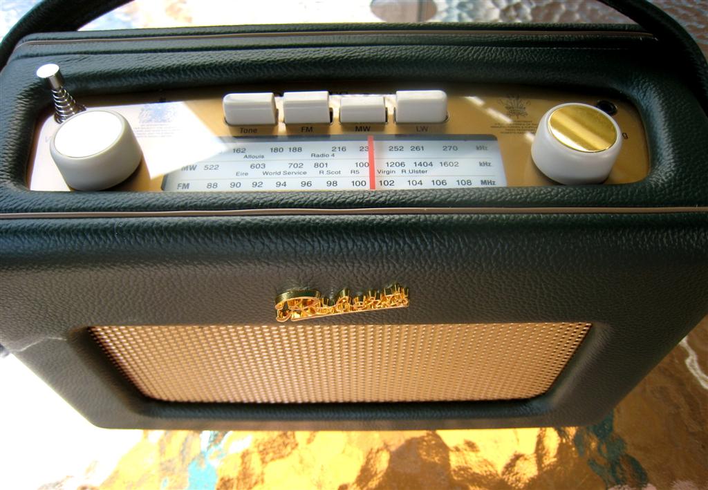 Roberts Revival R250 AM/FM/LW Analog Radio | radiojayallen