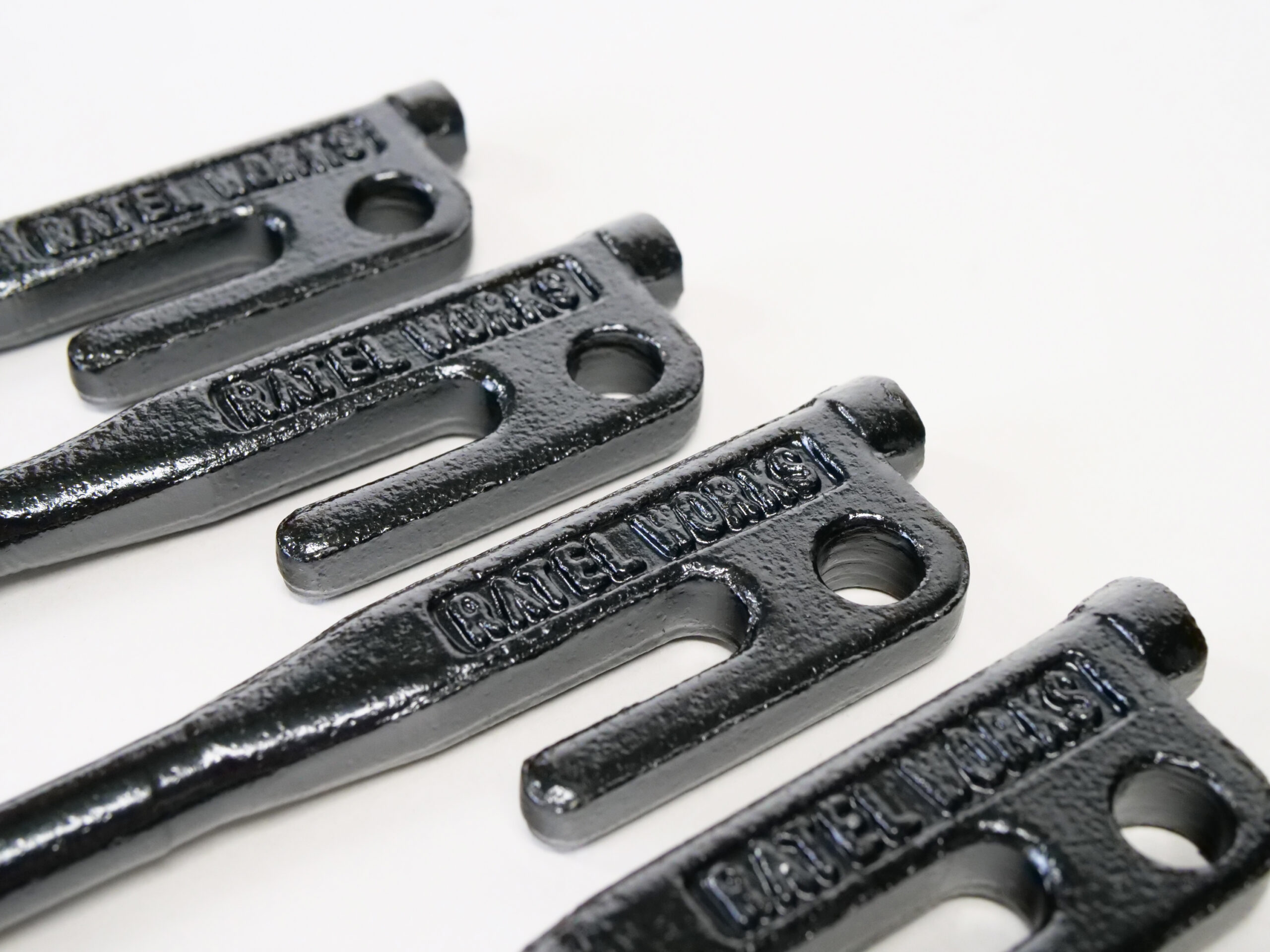 鍛造ペグ4本セット｜PRODUCT｜ラーテルワークス｜RATEL WORKS