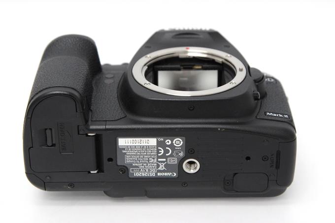 EOS 5D Mark II ボディ シャッター回数約5500回以下 M1258-2P2