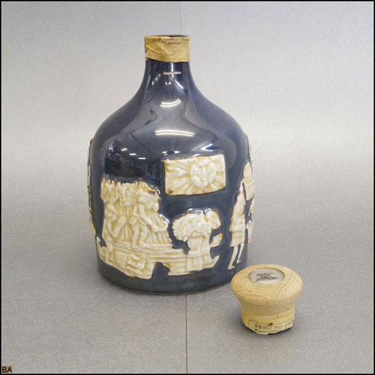 サントリー◇ザ・ウイスキー 有田焼 コルク折れ 空 - 神戸市・西宮市の