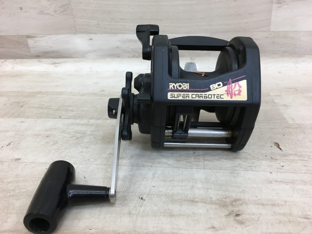 RYOBI SUPER CARBOTEC 船80 リール BALL BEARING GEAR RATIO 3.8:1 魚