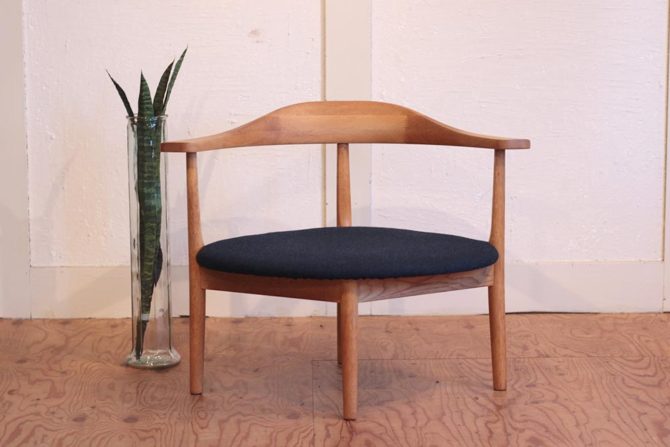 モノ・モノ 秋岡芳夫 あぐらのかける男の椅子 出張買取 | Re-style