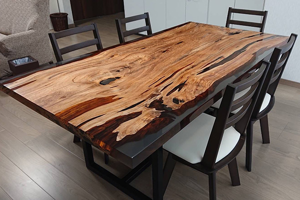 持ち込み屋久杉一枚板をレジンテーブルへ|レジンテーブル専門店 RESIN