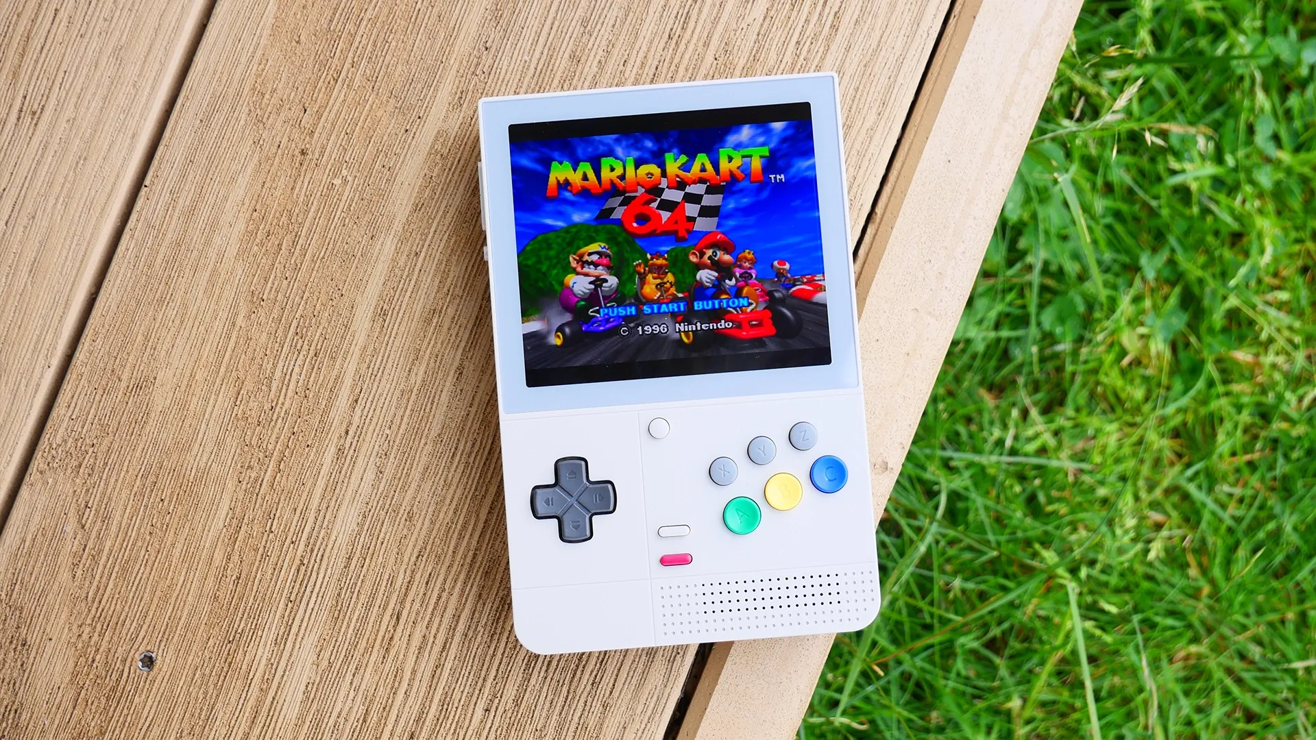 Retroid Pocket Classic Review: The Greatest Vertical Android Handheld?