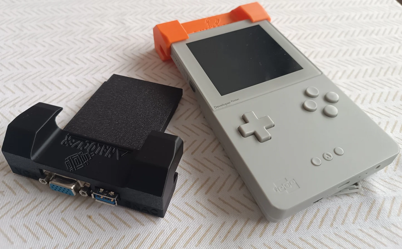 Dock不要でAnalogue Pocketをアナログ出力できる『Analogizer-FPGA