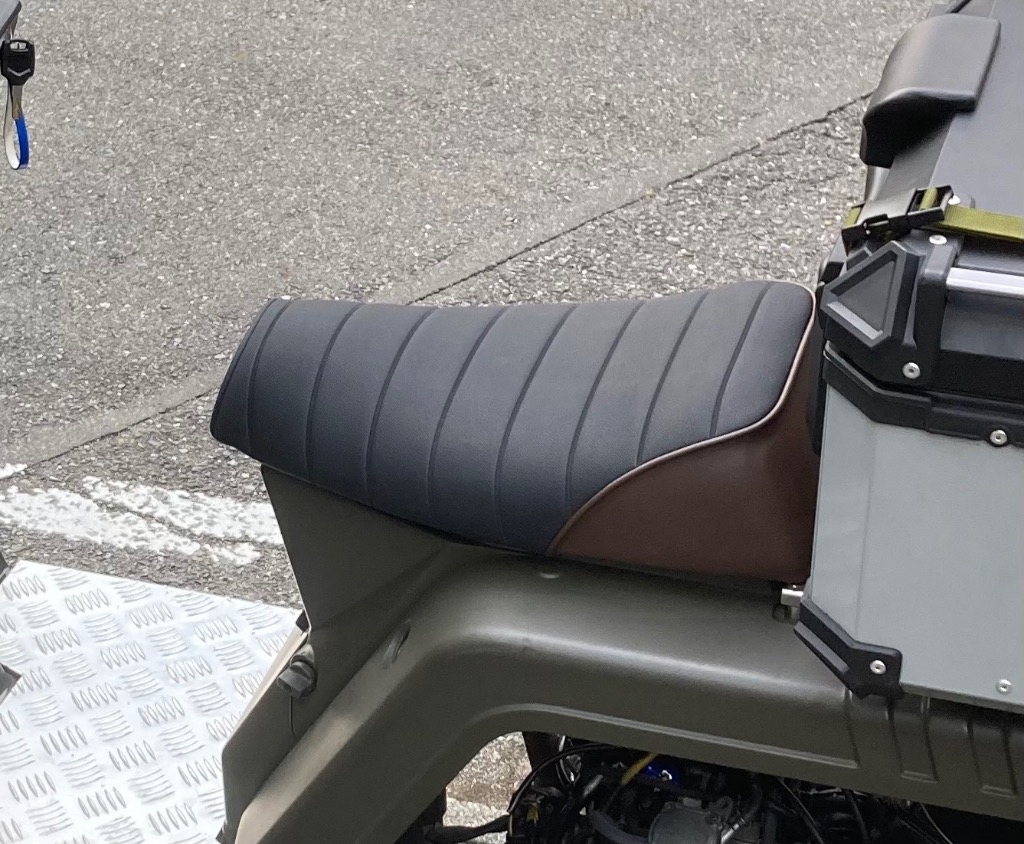 張替え作業+色が選べる) ジャイロX タックロール カスタム シート