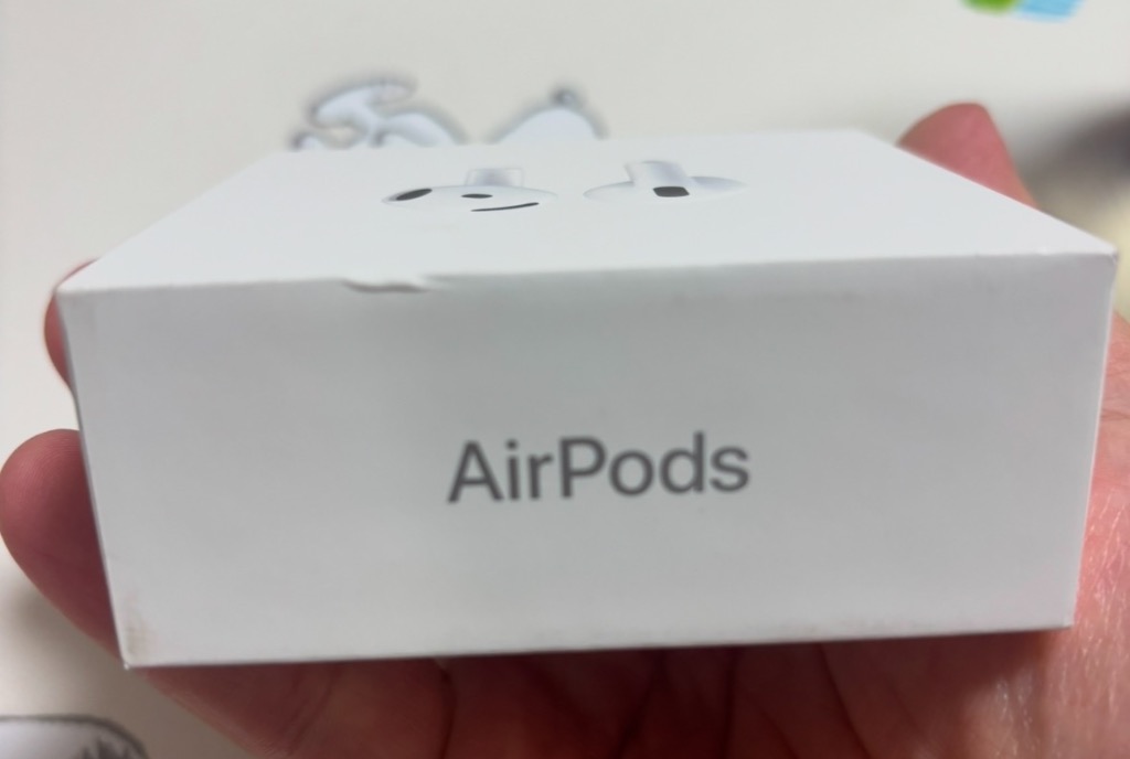 Apple 「訳あり品-外装箱傷あり」新品 Apple AirPods 4 MXP63J/A 未