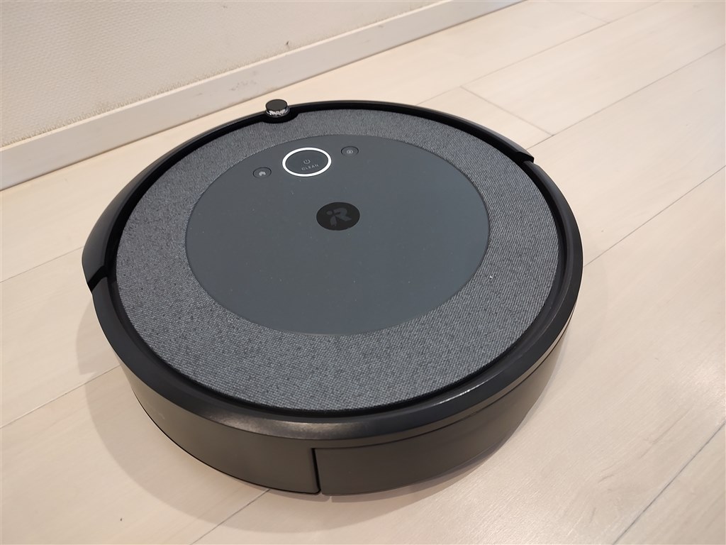 一年分のゴミを集積するクリーンベース付きで10万切ったルンバ