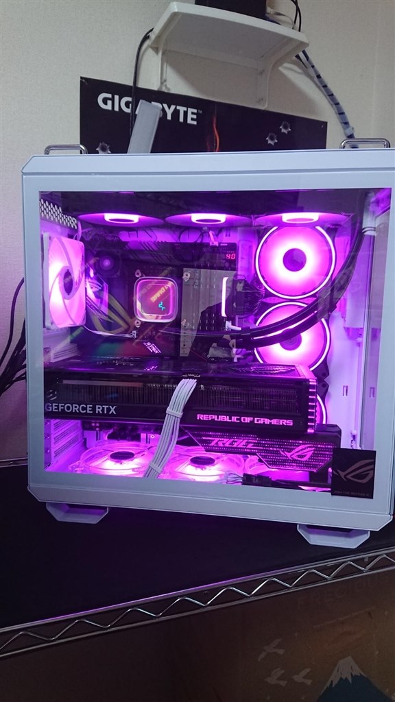 光らせたい方にお勧めです。』 ASUS TUF Gaming GT502 WHT [ホワイト