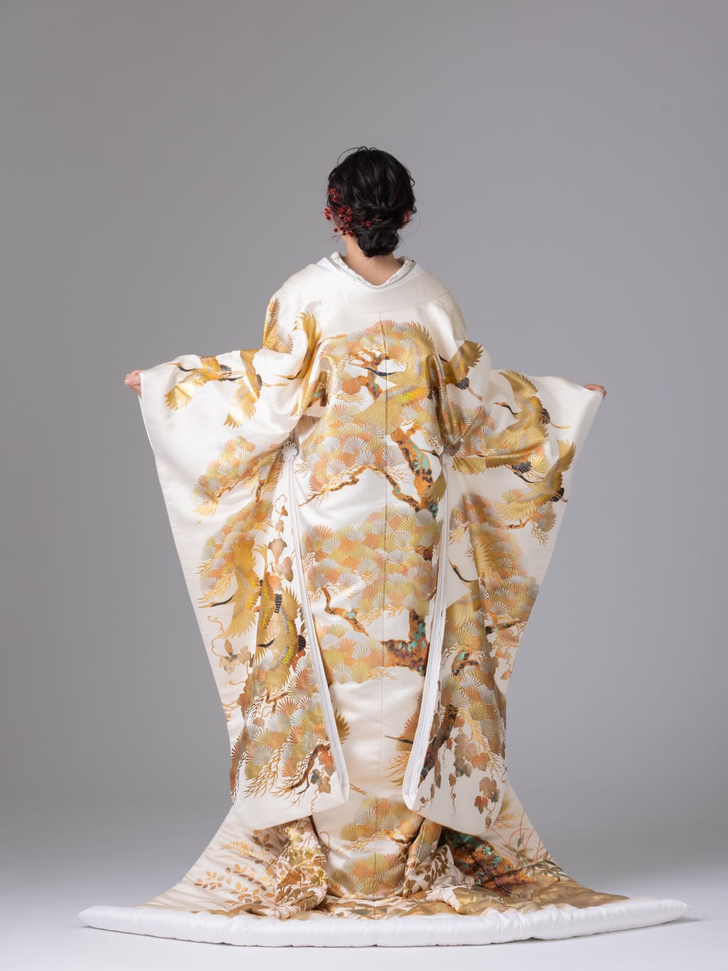 白 友禅 鶴に松 | デコルテフォトグラフィー | 前撮り・フォトウェディング