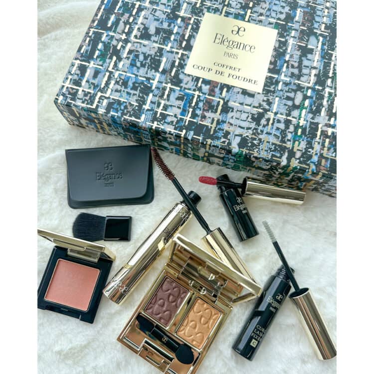 エレガンスの「2025年クリスマスコフレ」全色スウォッチ！イエベ