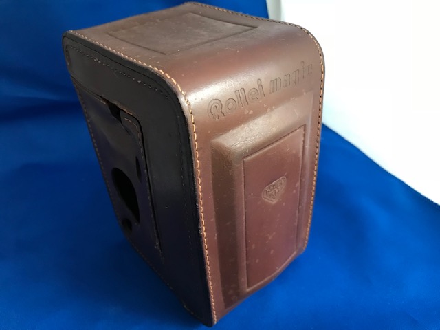 Rolleiflexの純正「Case＆Holding＆Flash」アクセサリーを紹介＆解説し