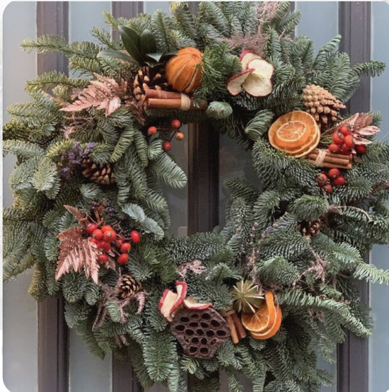 Traditional Christmas Wreath – Rose & Lee Interiors