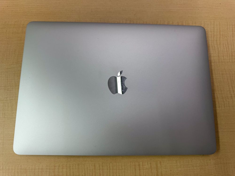 MacBook Air (Retina, 13インチ, 2019) 電源が入らない修理事例