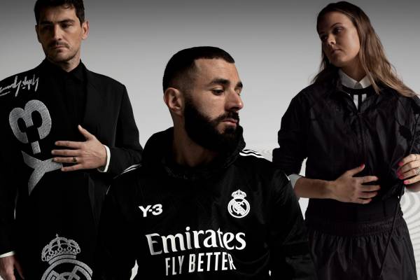 Y-3×レアル・マドリードがコラボ、ハンドペイント風スリーストライプス