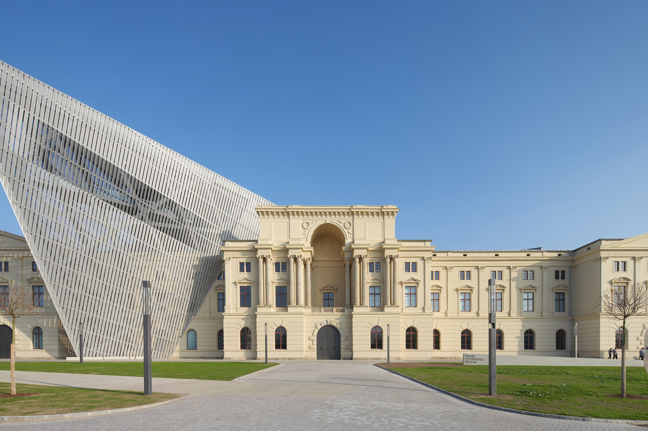 リベスキンド氏が手掛けた建築物 - WSJ