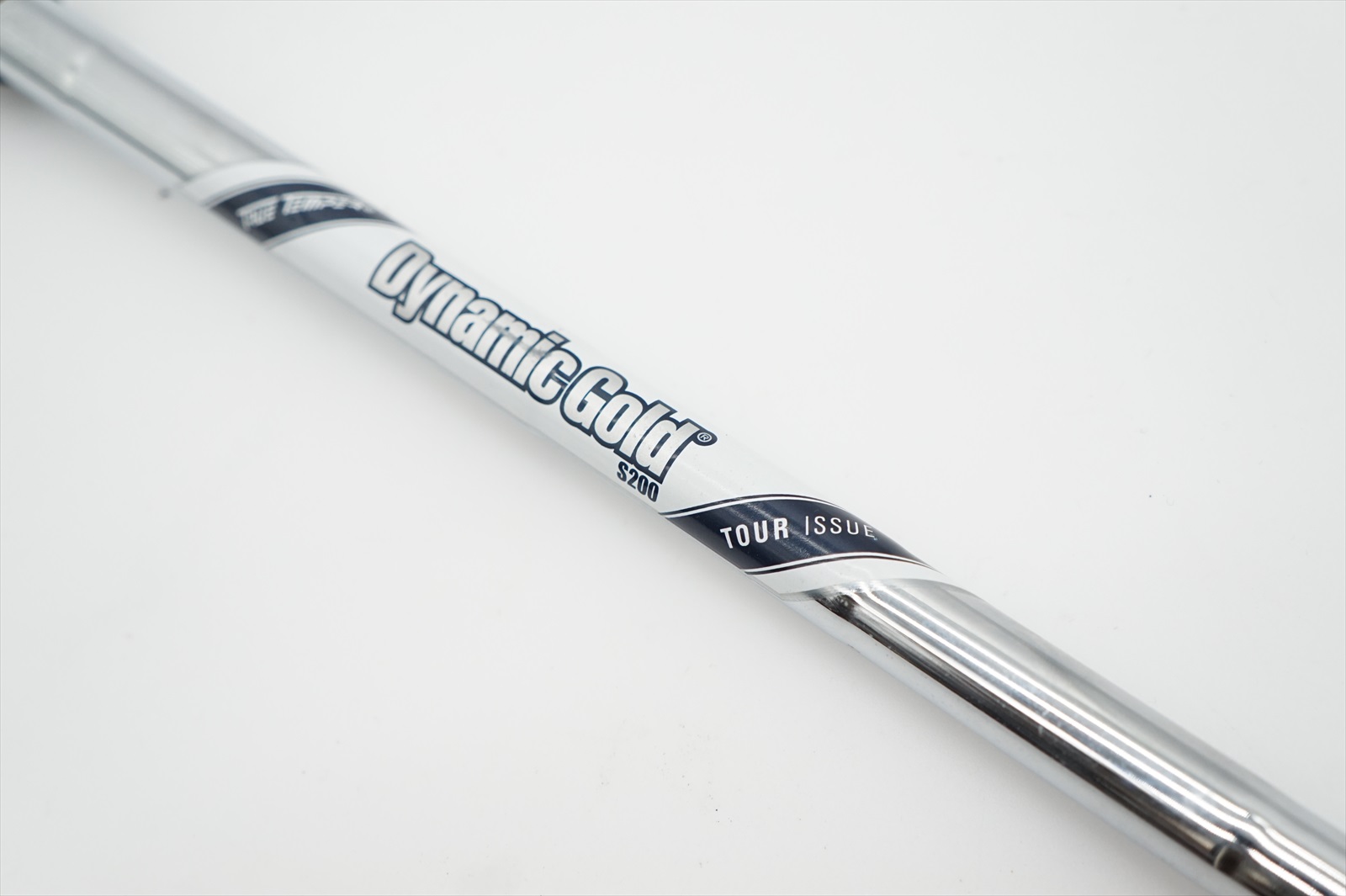 True Temper Dynamic Gold Tour Issue S200 120G 33