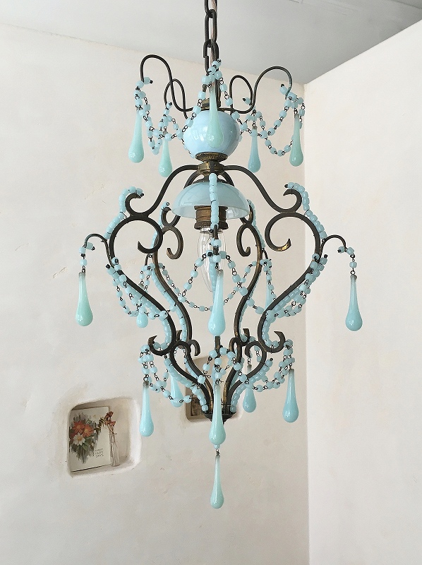 フランスブルーミルクガラスシャンデリアはかわいいアンティークネット