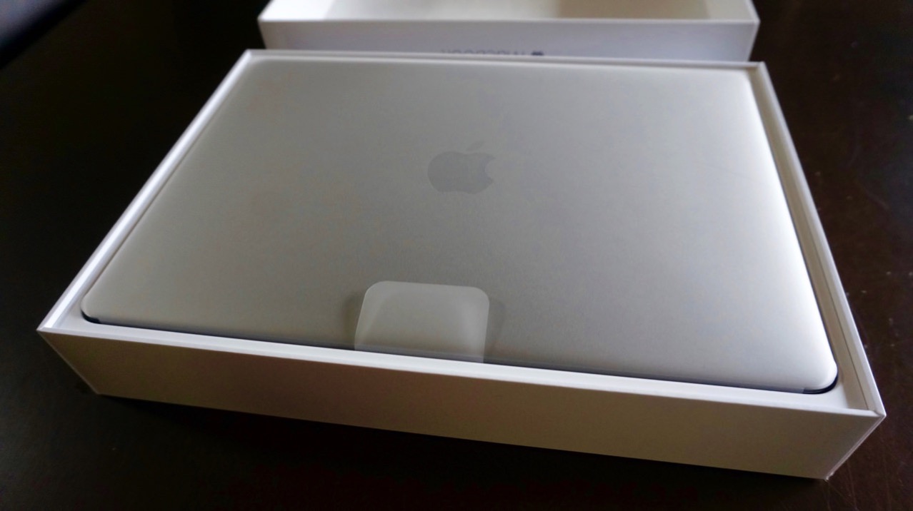 12インチMacbook(2016)6ヶ月使用レビュー。書類仕事やブログ書くなら