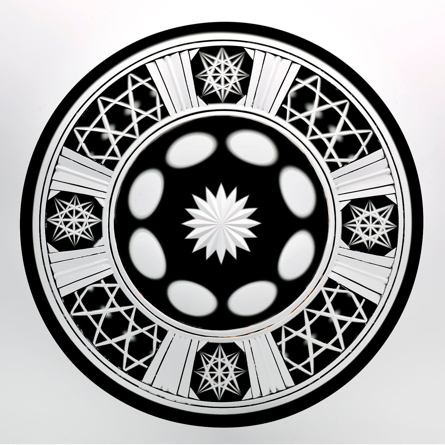 島津薩摩切子】思無邪 プレート皿20㎝ – ㈱島津興業 島津薩摩切子