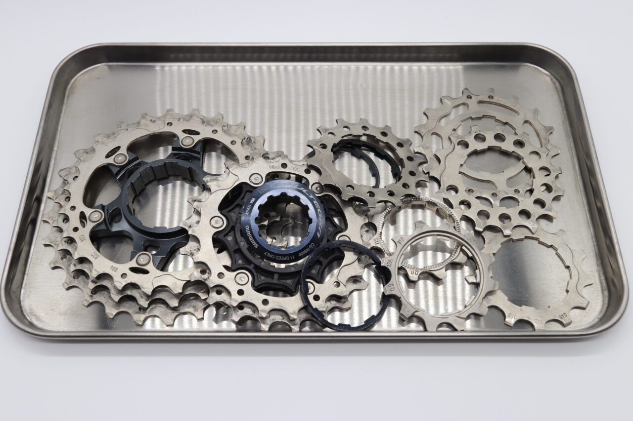 レビュー】スプロケット アルテグラCS-R8000（11-30T）に交換 「軽い