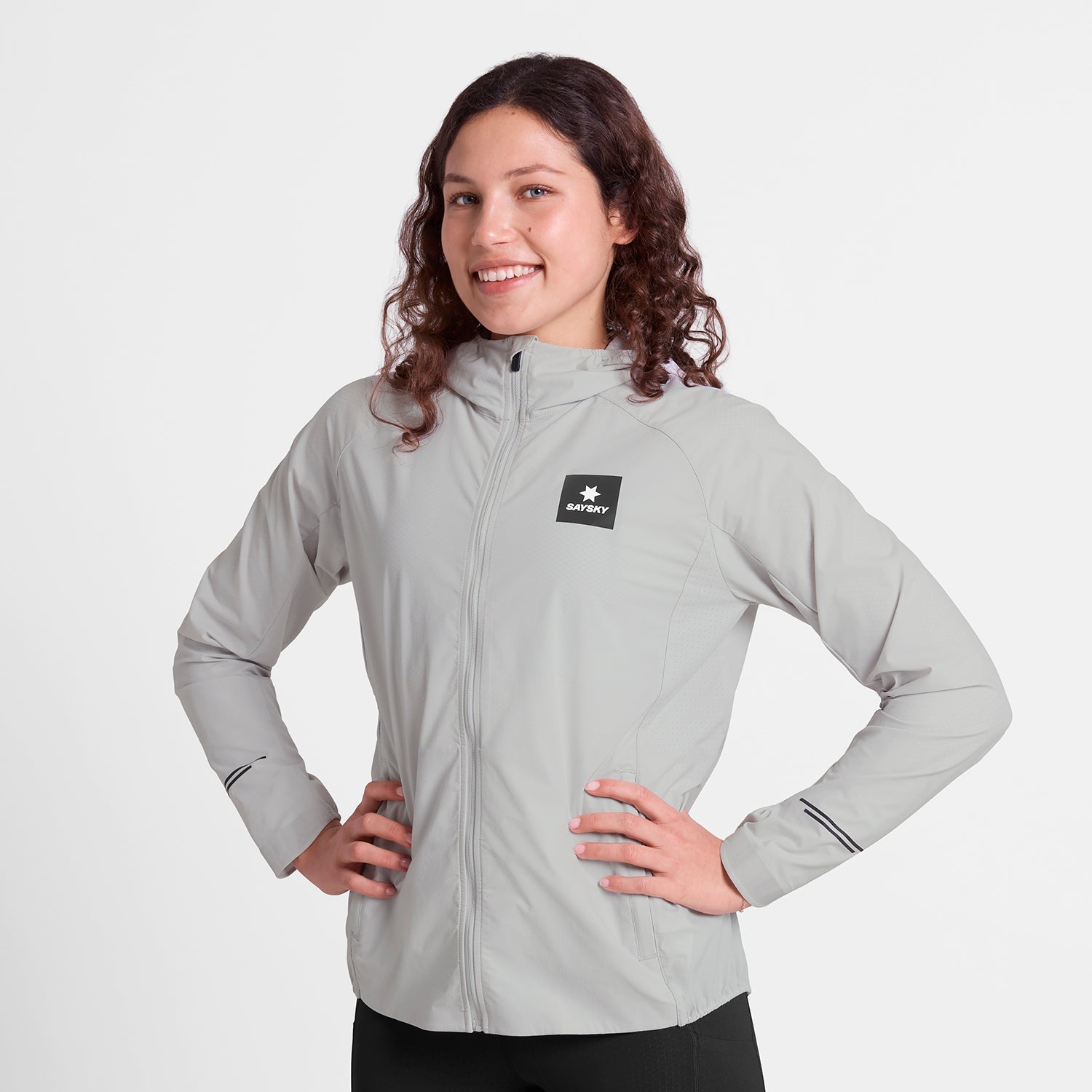 □ 公式 □ SAYSKY/セイスカイ ランニングジャケット SW10001c610 W