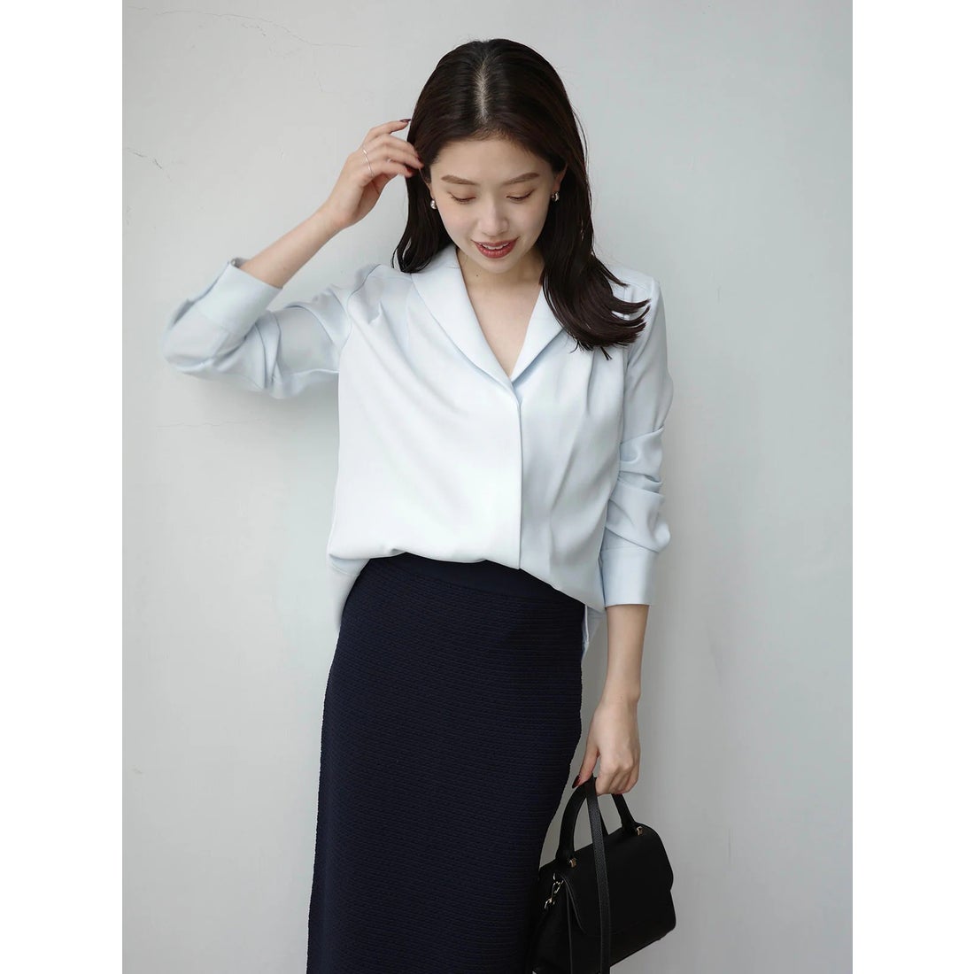 アニュアンス anuans ダブルサテンショールカラーブラウス （SAX） -靴