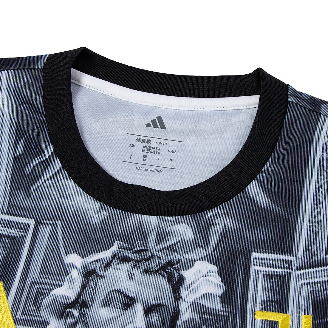 adidas ユベントス 25/26 プレマッチ ジャージー(ブラック) QY728