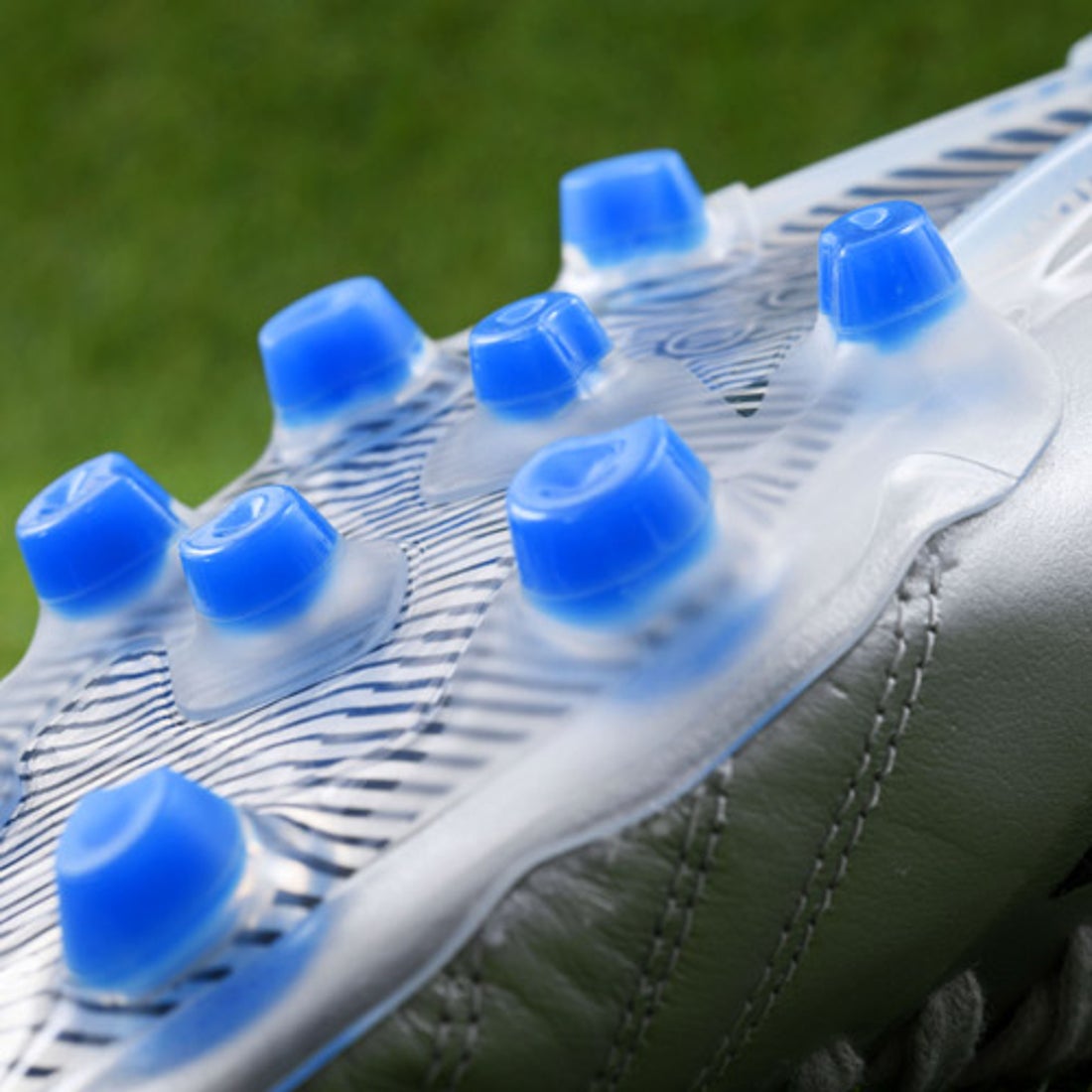 adidas アディダス コパ 18.1-ジャパン HG/AG(シルバー×ブルー) B96592