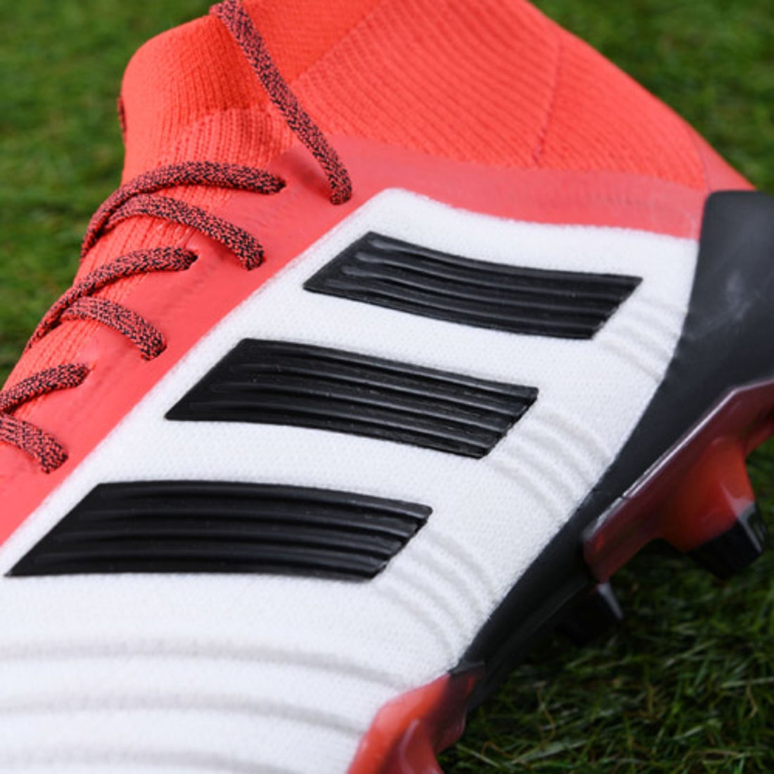 adidas アディダス プレデター 18.1-ジャパン HG(ホワイト×ピンク