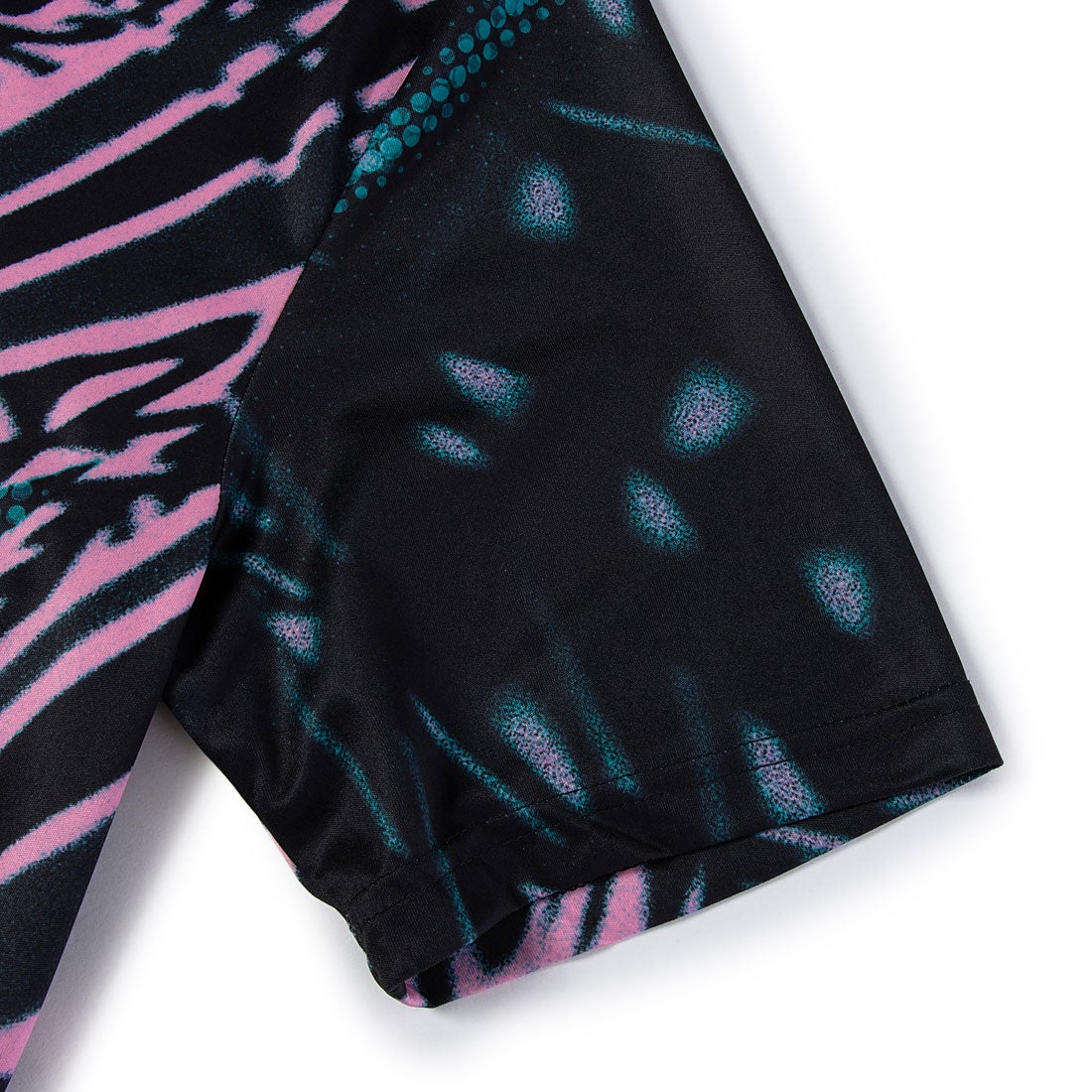 adidas リバプール 25/26 プレマッチシャツ(ブラック) P3767 KB1447