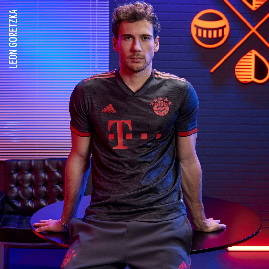 adidas バイエルンミュンヘン 22/23 ユニフォーム サード 半袖